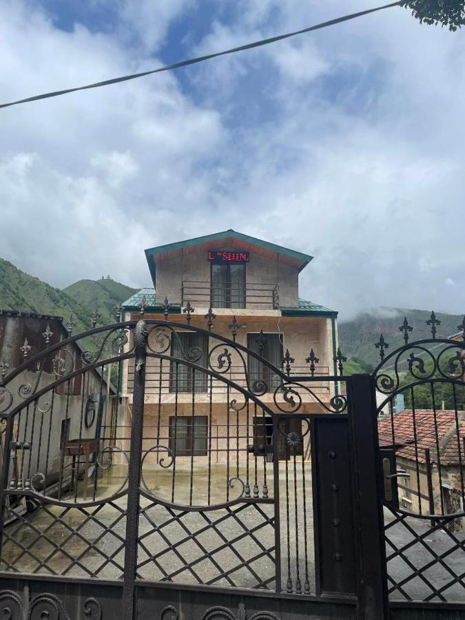 Hotel Shina Kazbegi Eksteriør billede