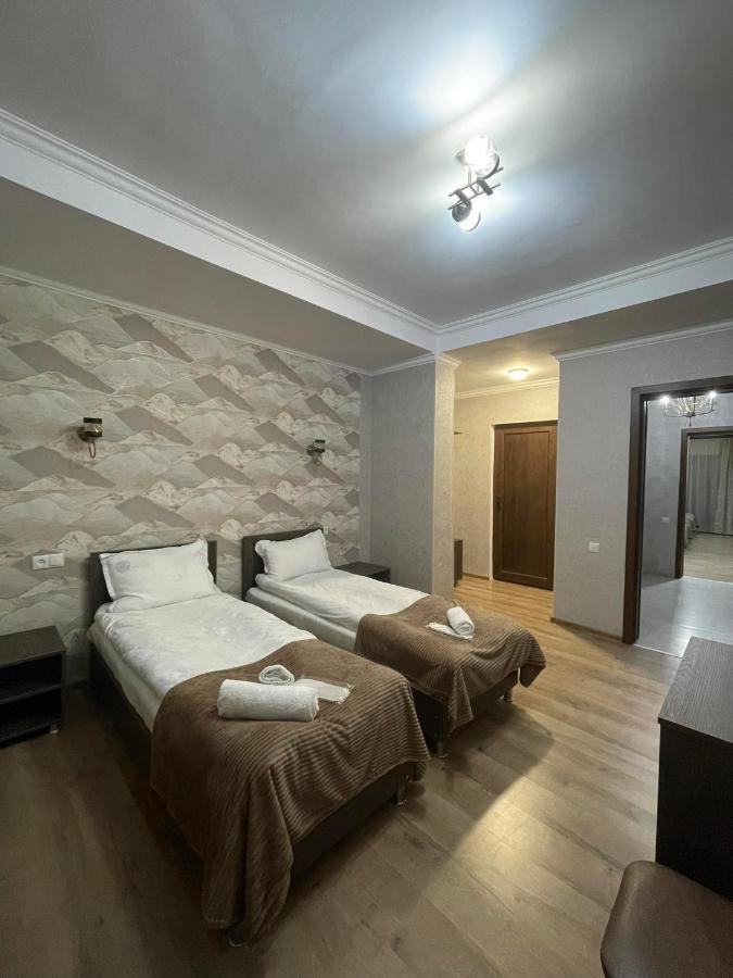 Hotel Shina Kazbegi Eksteriør billede