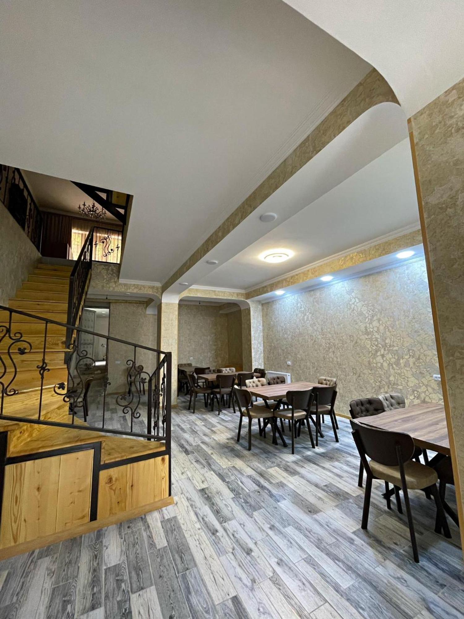 Hotel Shina Kazbegi Eksteriør billede